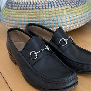 Gucci Black Leather Loafers with Silver Detailing